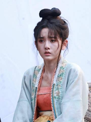 宋祖儿《司宫令》路透，让人怜爱的脏脏包，好让人喜欢 