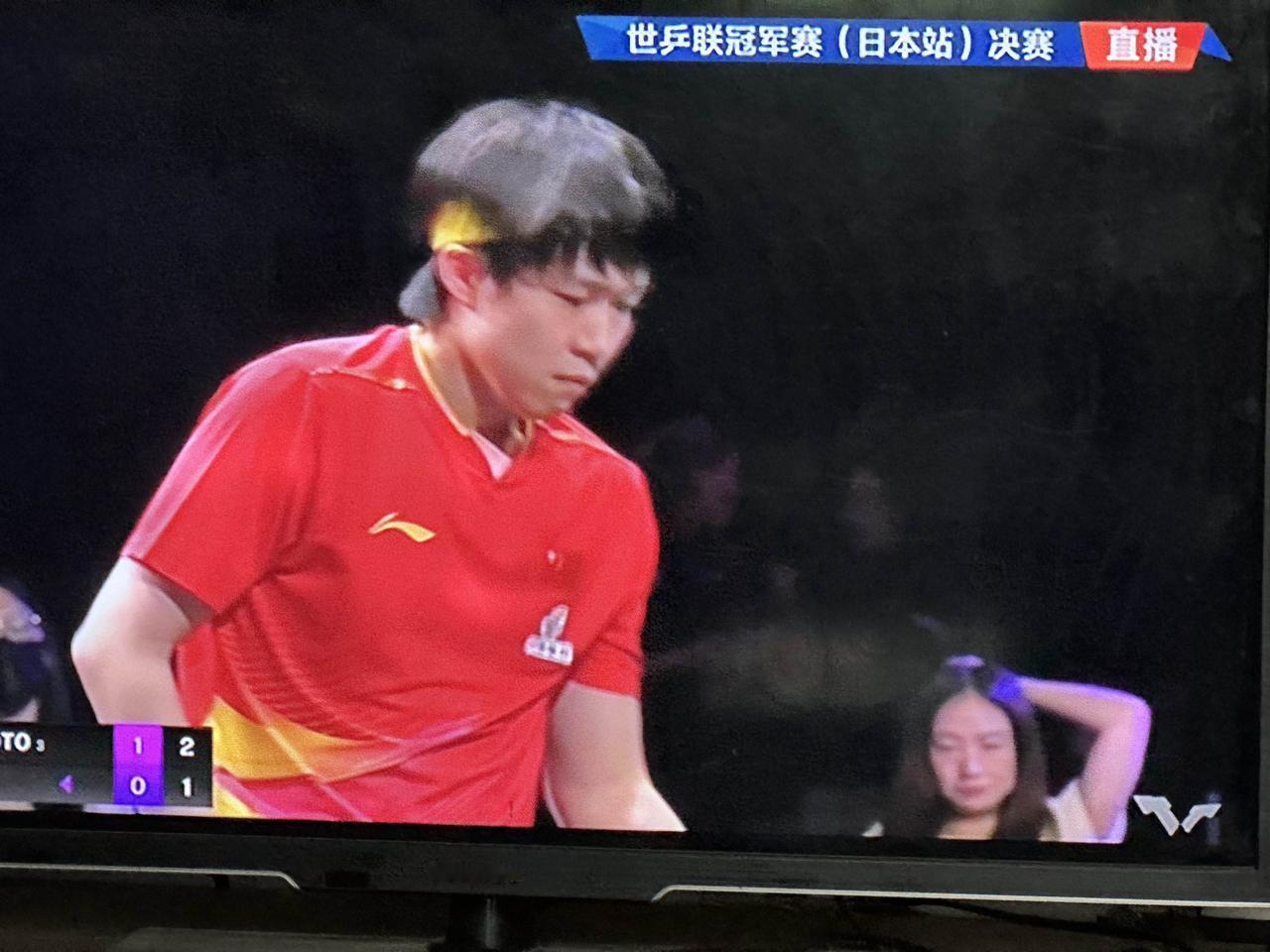 谁将获得男单冠军呢？
WTT横滨站冠军赛收官之作男单决赛，
王楚钦对阵日本队的张