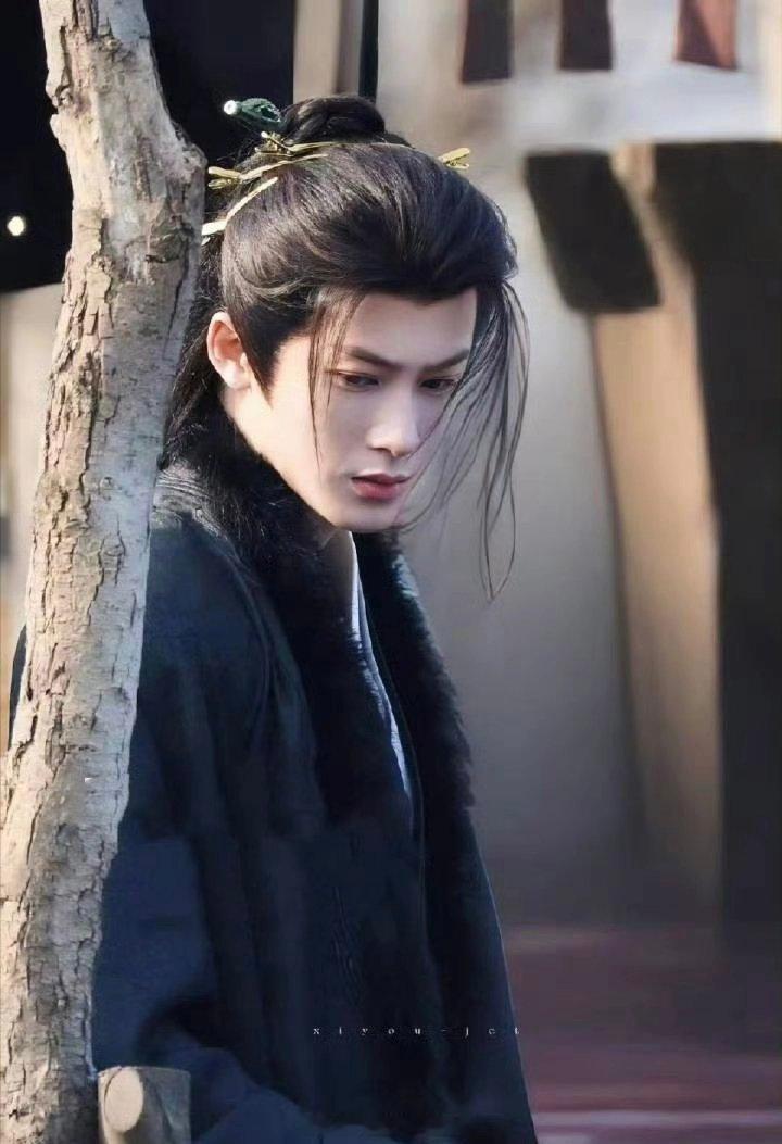 檀健次 谢却山🫘话题播放量3亿了！！ 速度🔥 