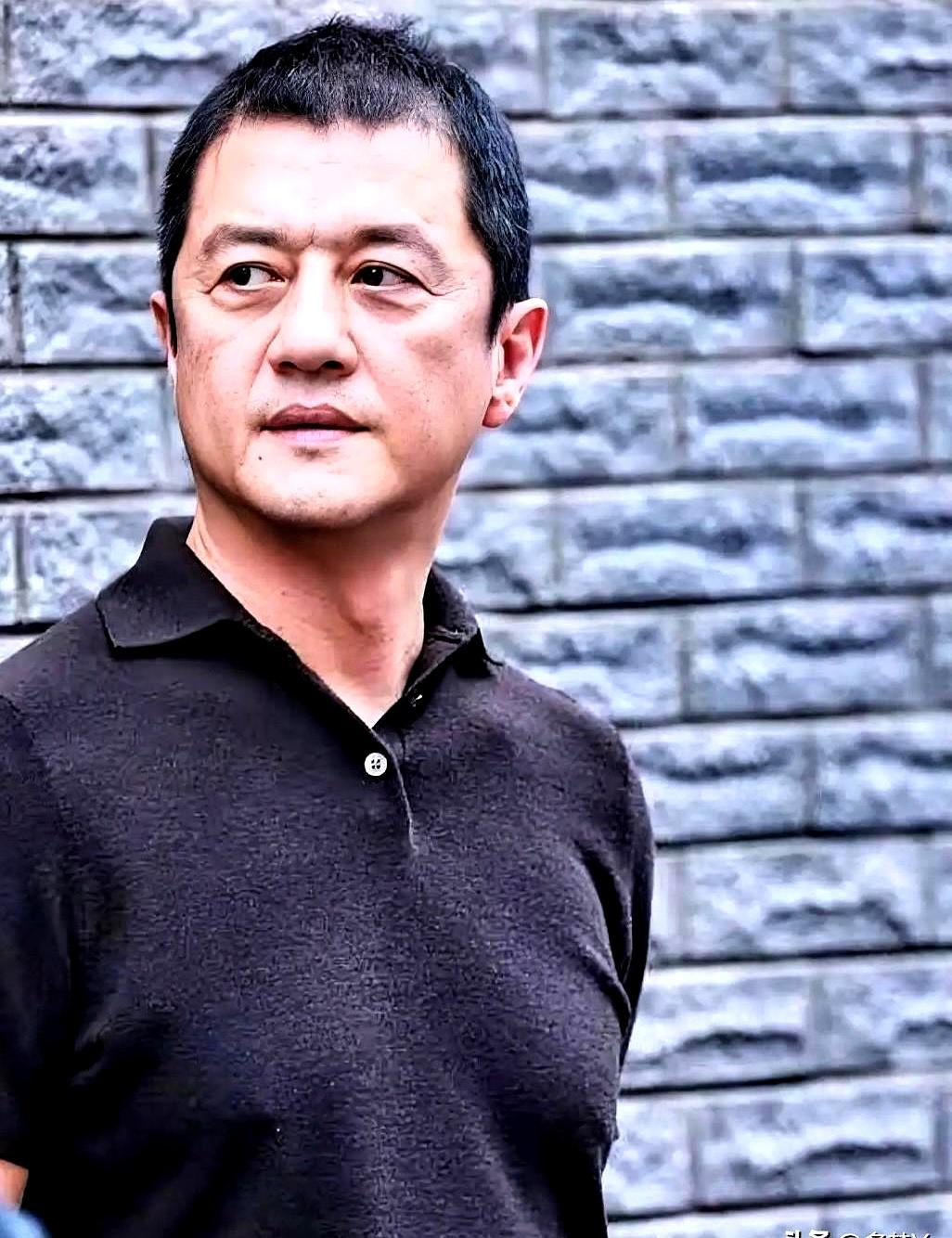 负债累累的李亚鹏，居然转身搞起了咖啡？
说实话，这事儿我真没想到！
他刚成立了一