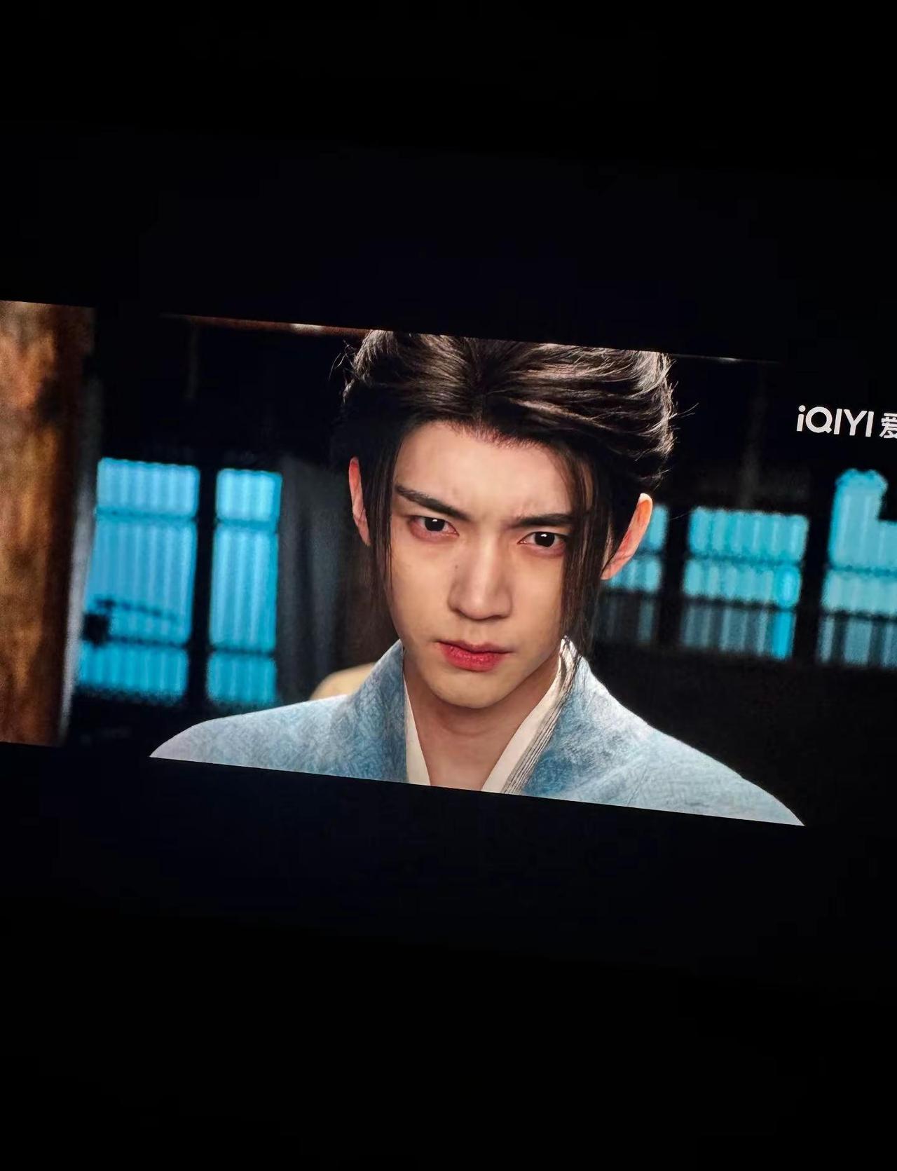 美男嗔怒我担秒了全世界 硬照