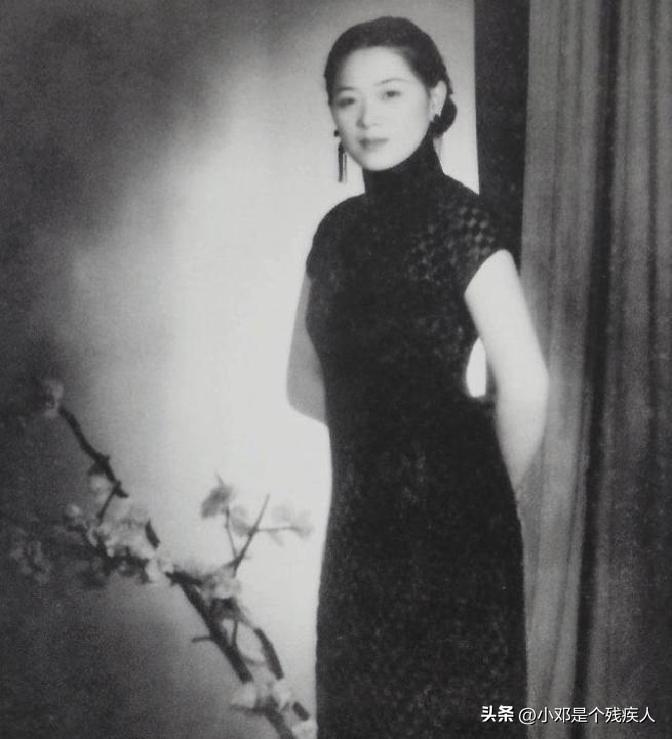 潘素（1915年-1992年），女，原名慧，艺名白琴，外号潘妃，江苏苏州人，是著