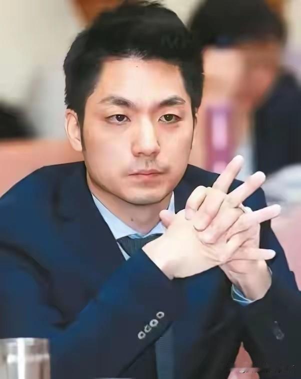 什么样的家风就会教育出什么样的子孙后代！蒋万安的立场和他的出身一脉相承，其言行已