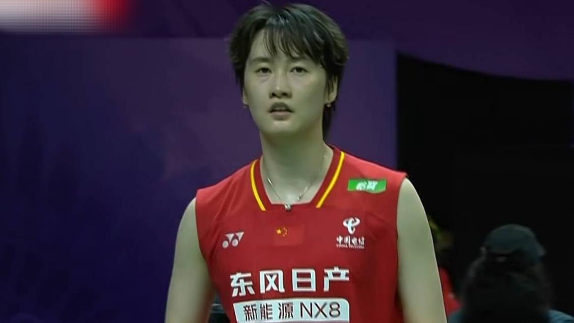 羽毛球世锦赛传来三个最新消息！
国羽连胜，圣坛组合2-0横扫，陈雨菲2-1逆转！