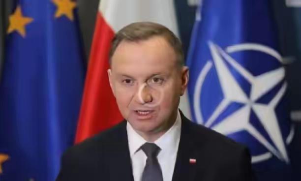 全欧洲，都欠波兰一句“谢谢你”！如果不是它愚蠢地阻断中欧班列长达11天，中国的北