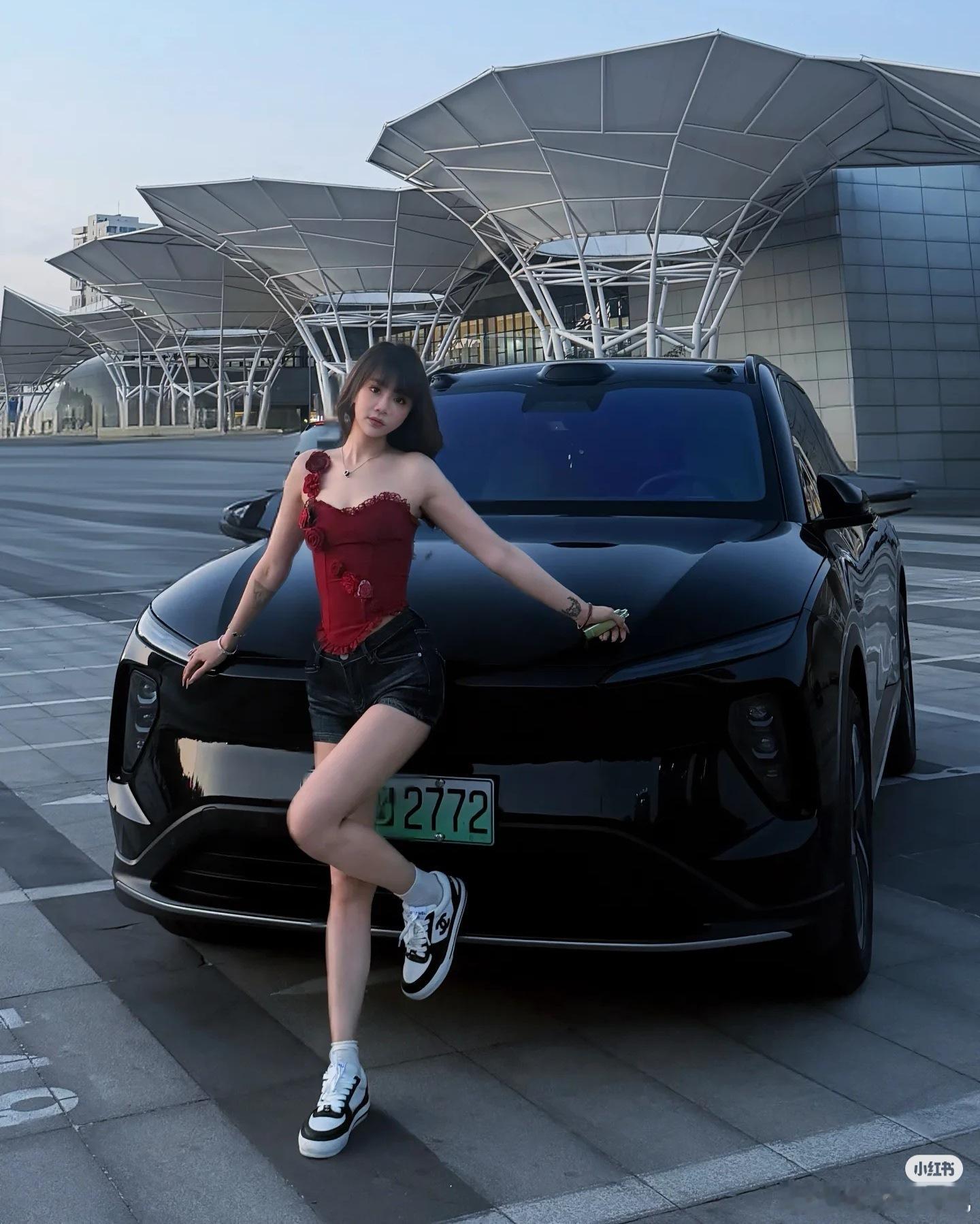 听说蔚来车主的颜值都很高 是真的吗？我为nio代颜 蔚来汽车 蔚来es9