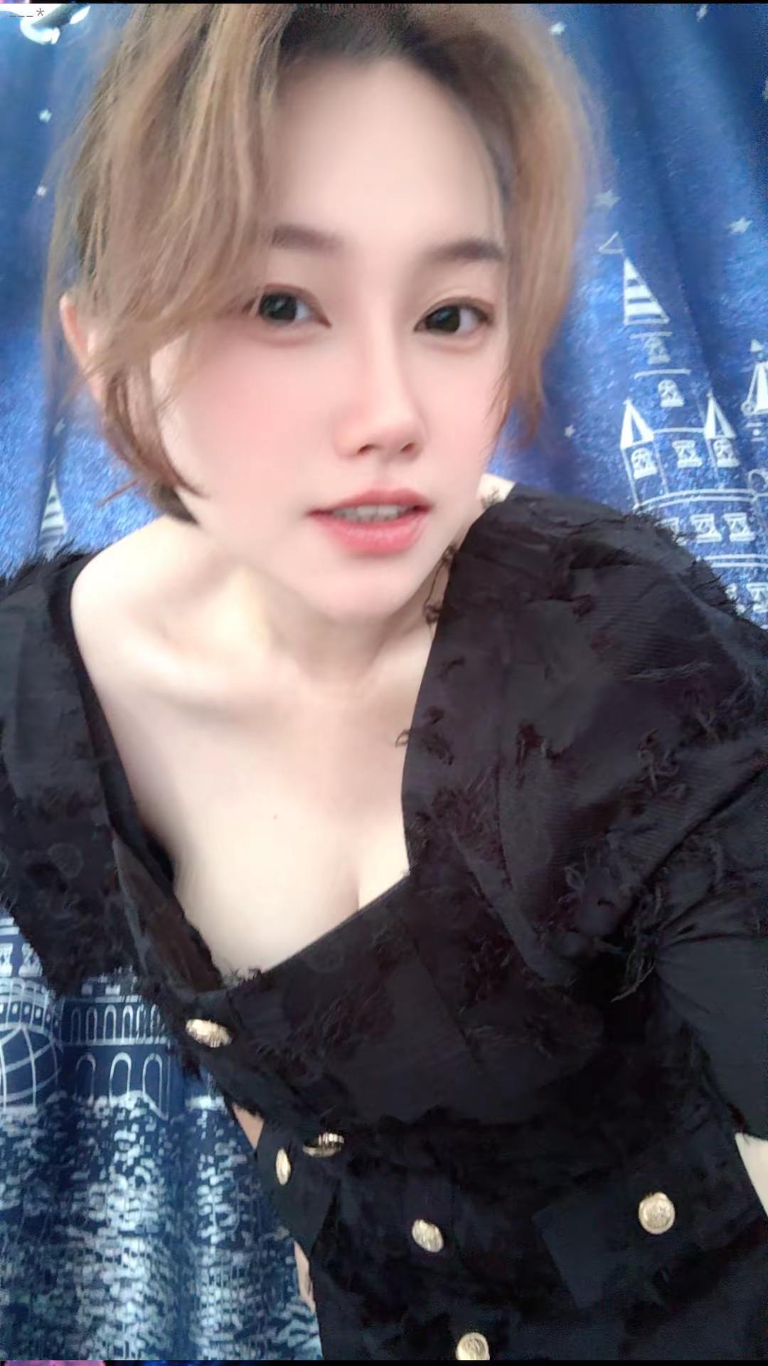 无心风月，钟情自己