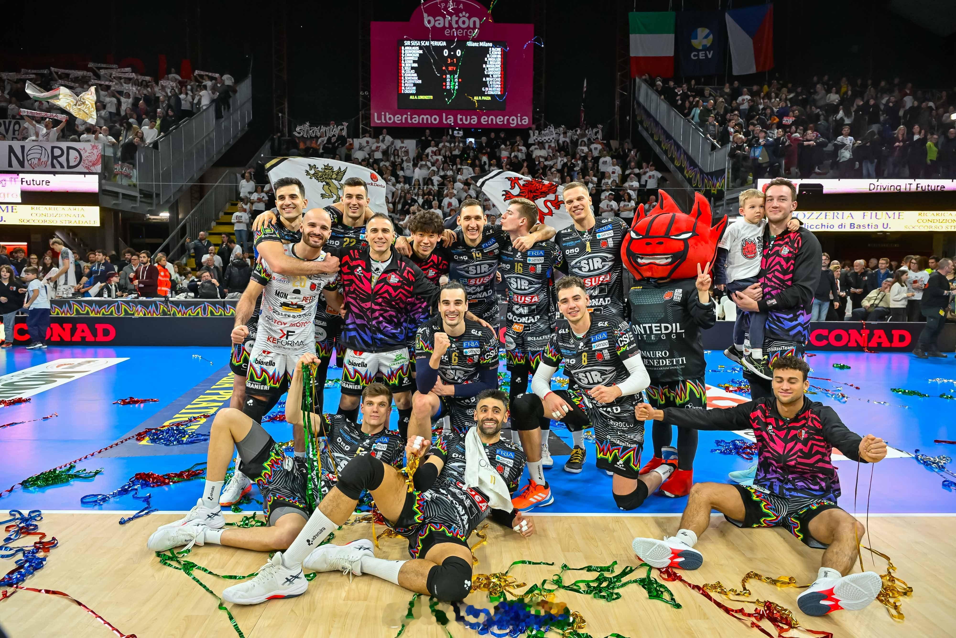 【意超男排佩鲁贾3-1米兰 副班长开和赢赛季首胜】国际排坛战报速递 1月4日，意