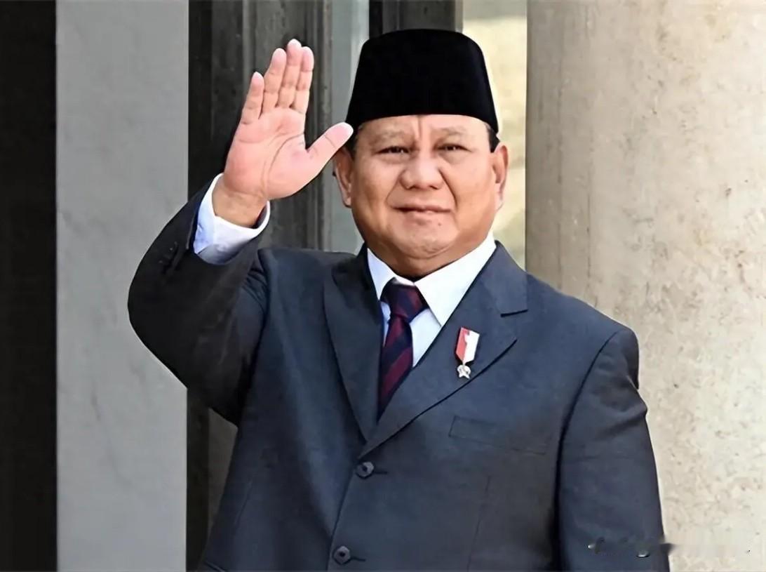 这一下美国要难受死了！印尼防长沙姆苏丁排除在该国建立美军基地的可能性，他指出，两