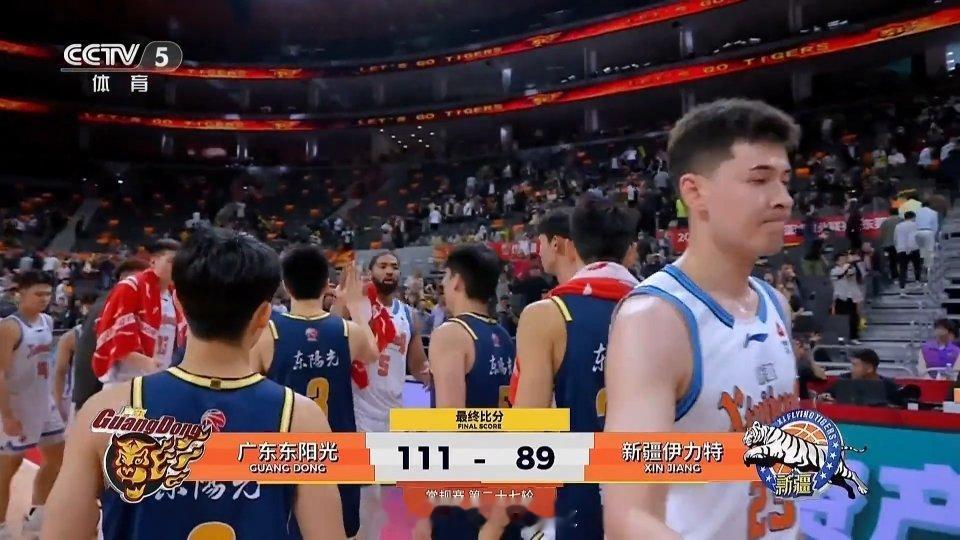 制胜之道还得是不断的制造杀伤才能赢的比赛！广东男篮战胜新疆男篮