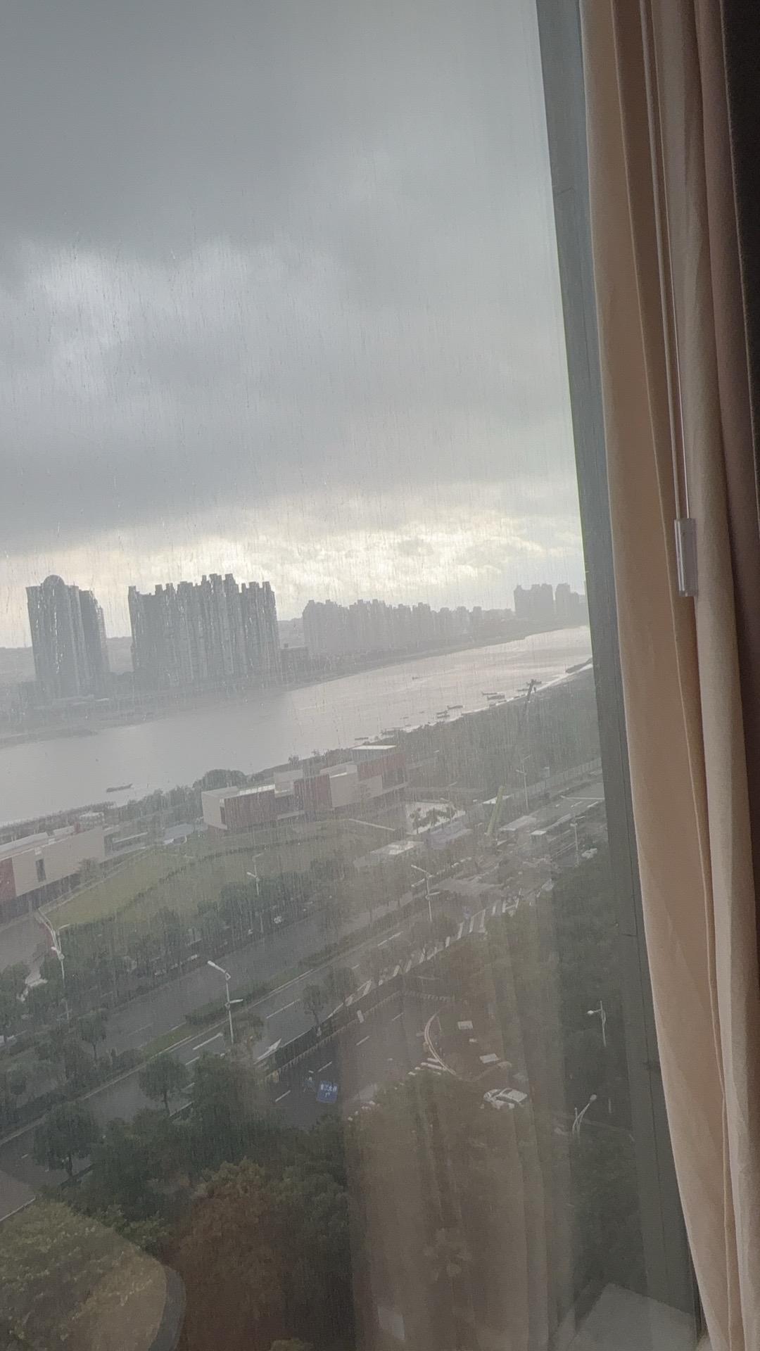我家来了个机器人