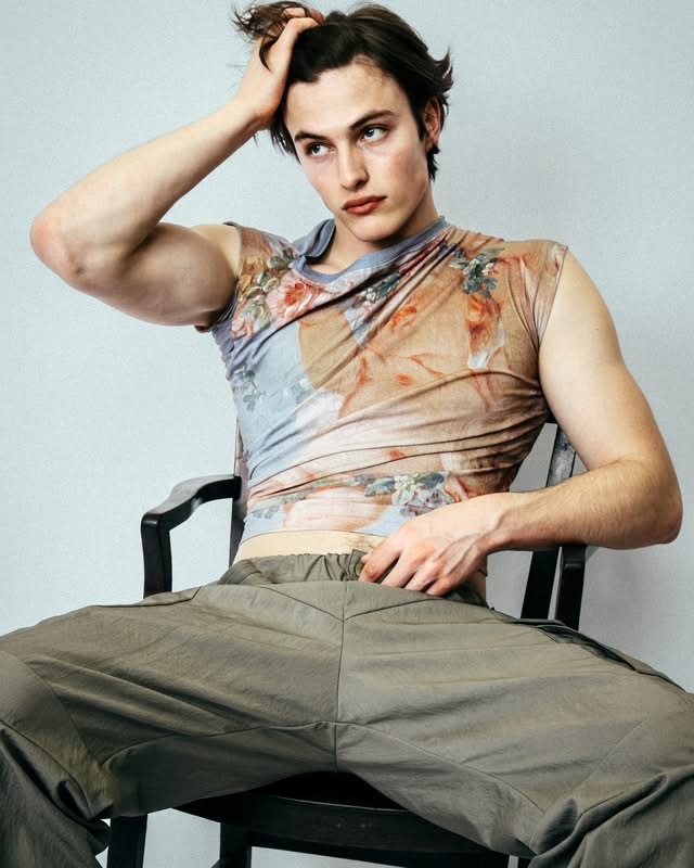 穿vivienne westwood的骚气男人