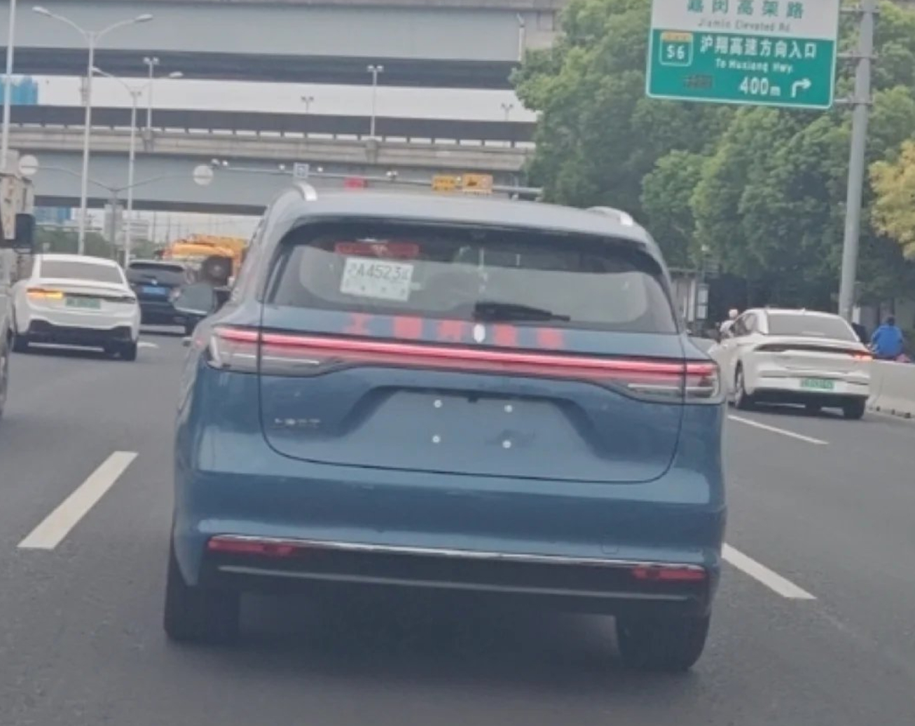 尚界H5还没开始上市就出了这么一起首撞的事故[允悲][允悲]不过还别说尚界H5的