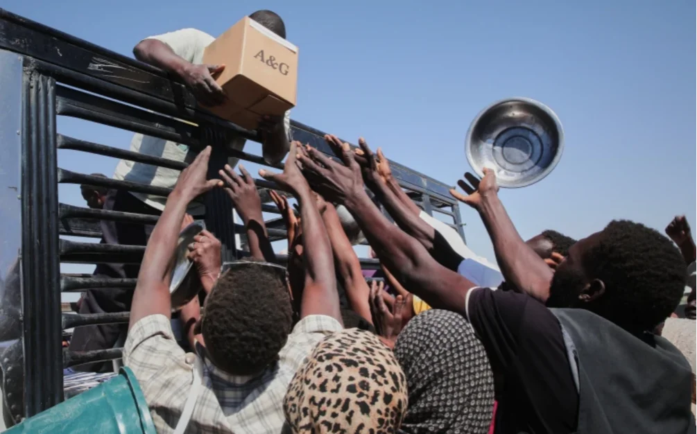 苏丹援助车队遭无人机袭击，3人遇难