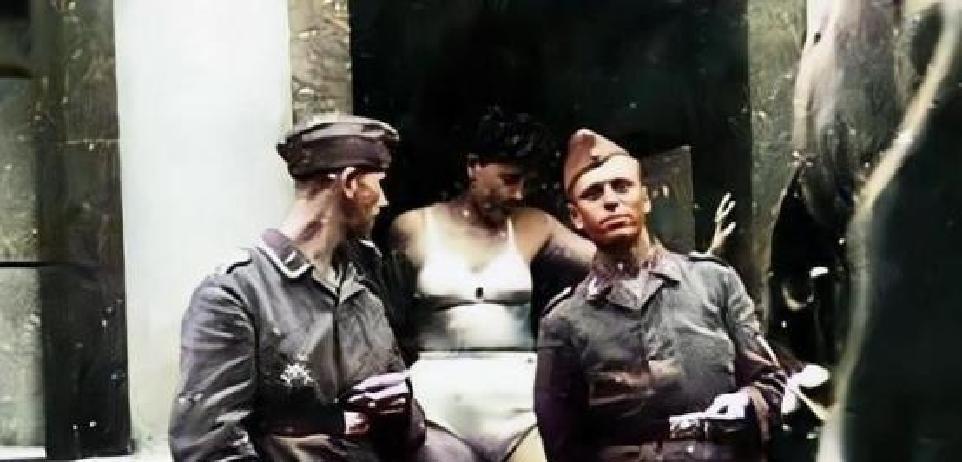 纳粹占领波兰期间，克拉科夫女教师安娜·卡明斯卡的平静生活被彻底撕裂。1940年春