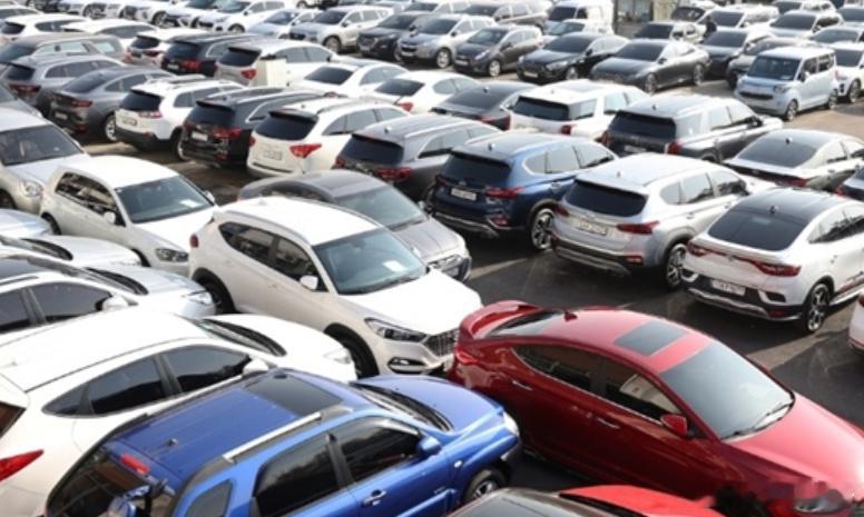 2025二手车交易量破2000万辆2月4日，中国汽车流通协会数据显示，2025年