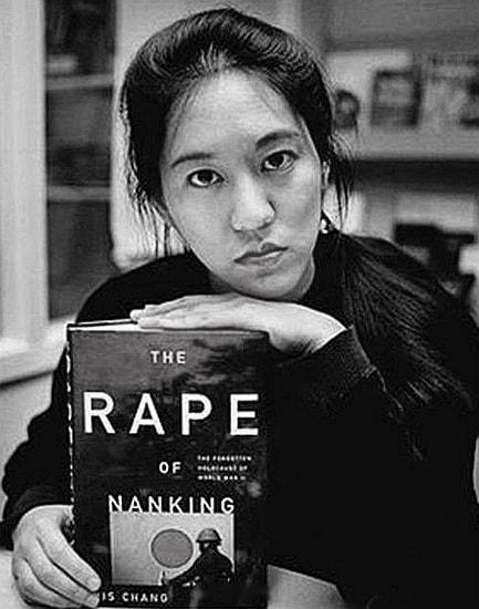 她凭一己之力，让全世界知道了南京大屠杀，请记得她——张纯如！向她致敬！ 