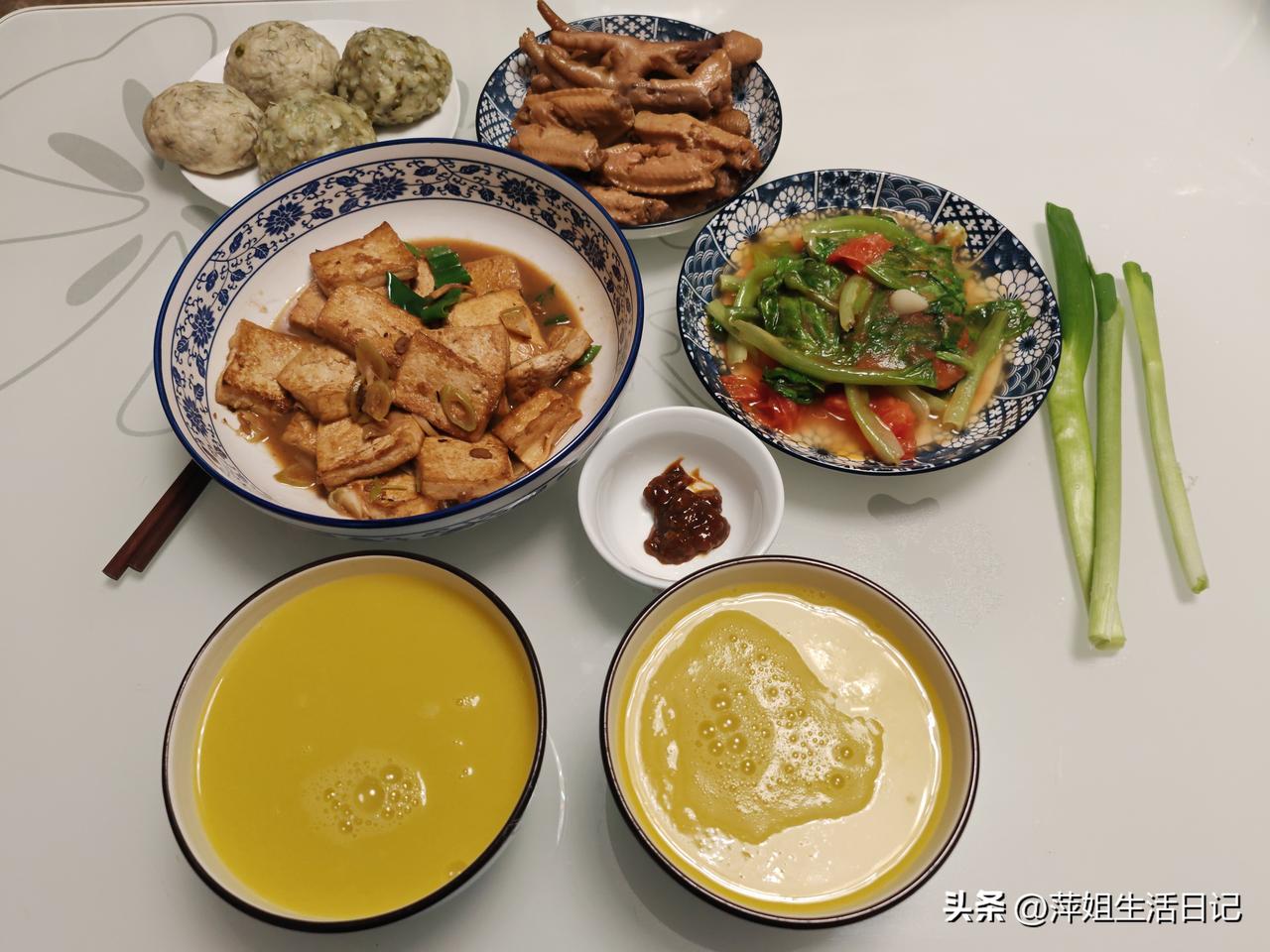 一日三餐，我家晚餐最重要。

老公去乡镇超市上班，没有要紧的事情，他中午不回来吃