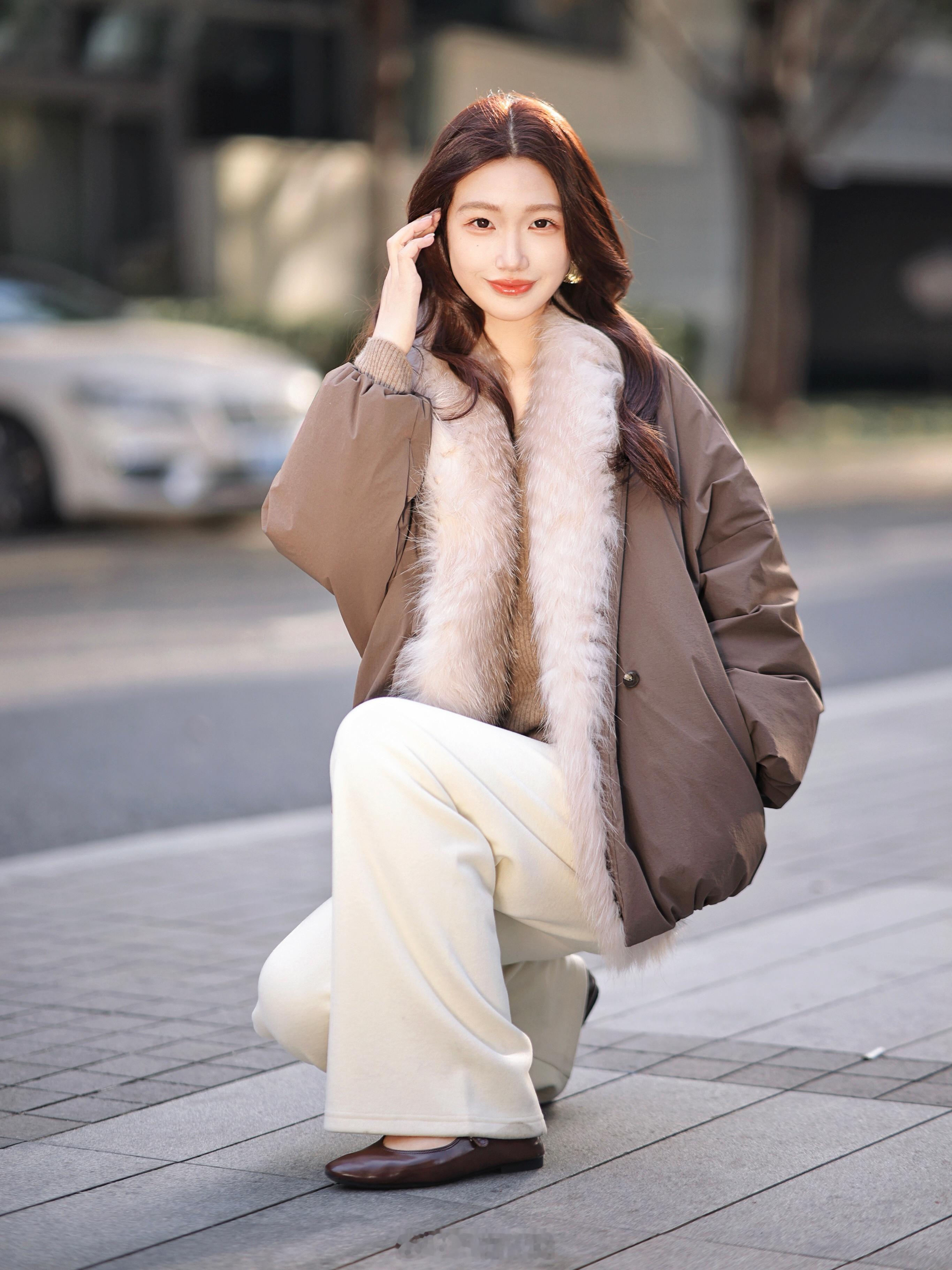 90白鹅+进口稀有芬兰彩狐毛领 保暖加加倍这下好了 连围巾钱都省了哈哈哈还是可拆