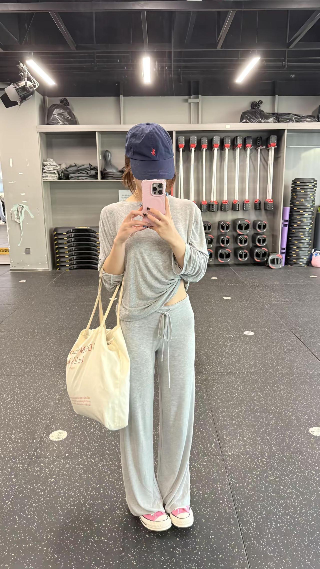 健身的衣服永远买不完😅 健身穿搭 健身ootd 健身日记 健身房穿搭