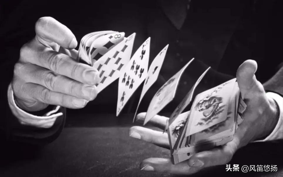 宇宙是一个轮回
这不是迷信、玄学，也不是宗教和神话，而是一个物理学概念，属于科学