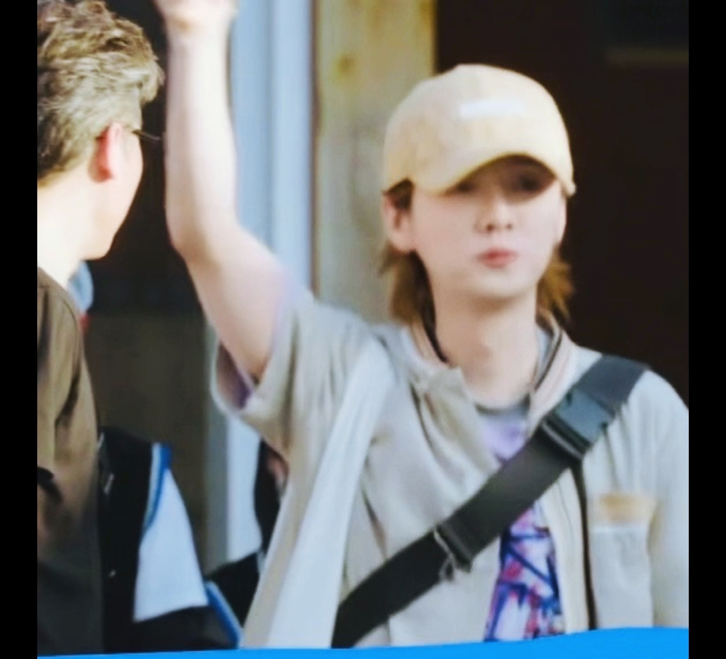 鹿晗愿意出来的话让我24小时在线我也是愿意的就是这么爱💕 