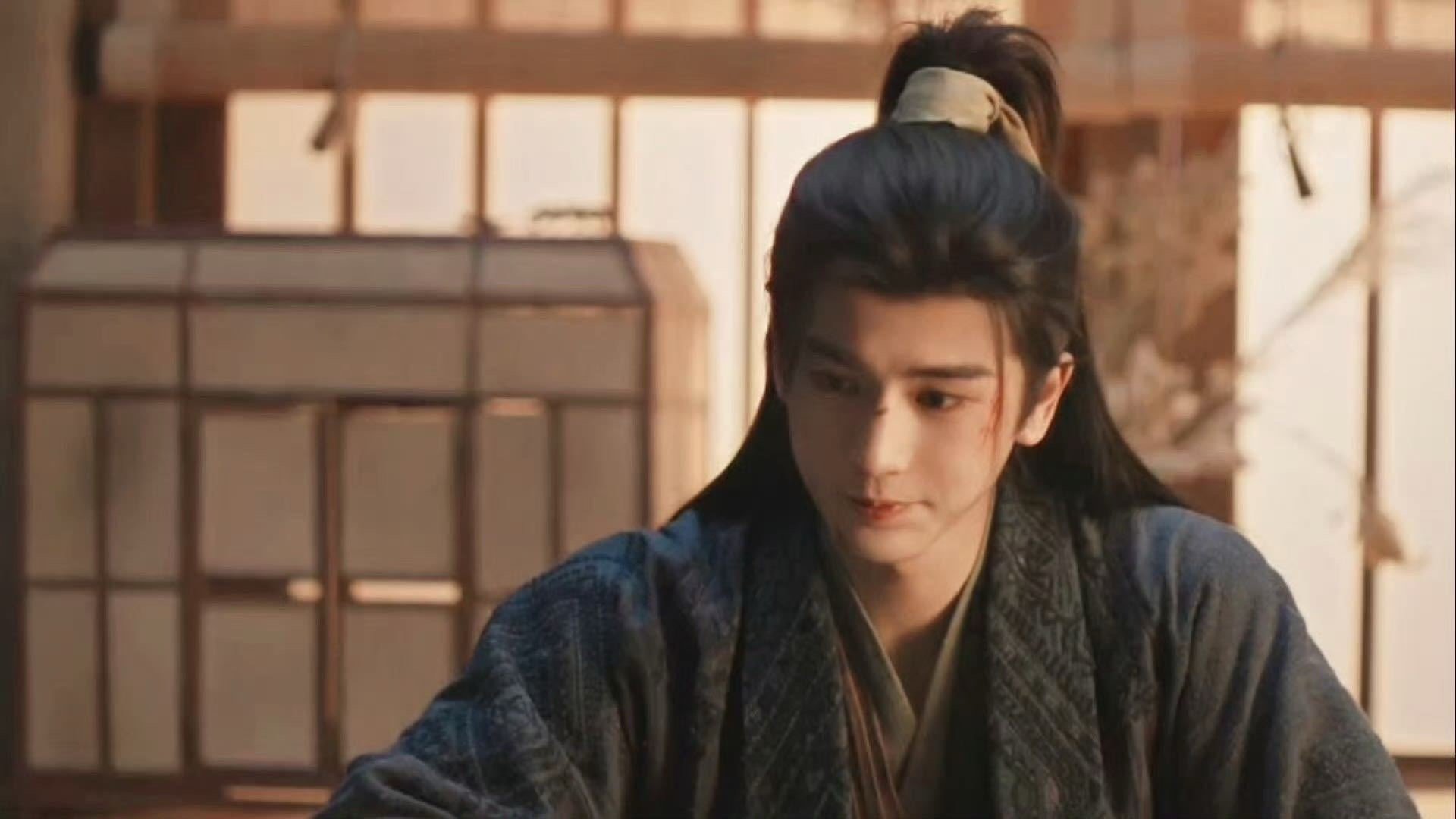 张凌赫逐玉战损我逐帧细品 谁懂啊家人们，张凌赫这个落难武安侯简直是从书里抠出来的