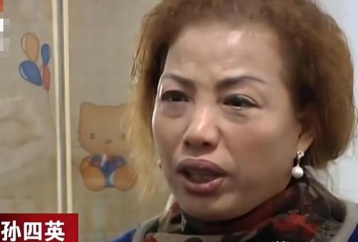 “命运弄人！”2015年江西一女子看到了一位和她老公长得很像的帅哥，于是她当场掀