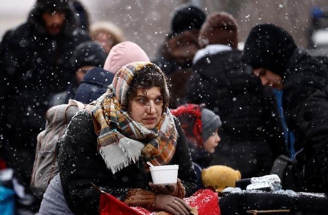 王立群教授说：“战争结束后，政客们握手言和，瓜分地盘；将军们加官晋爵，享受荣华；