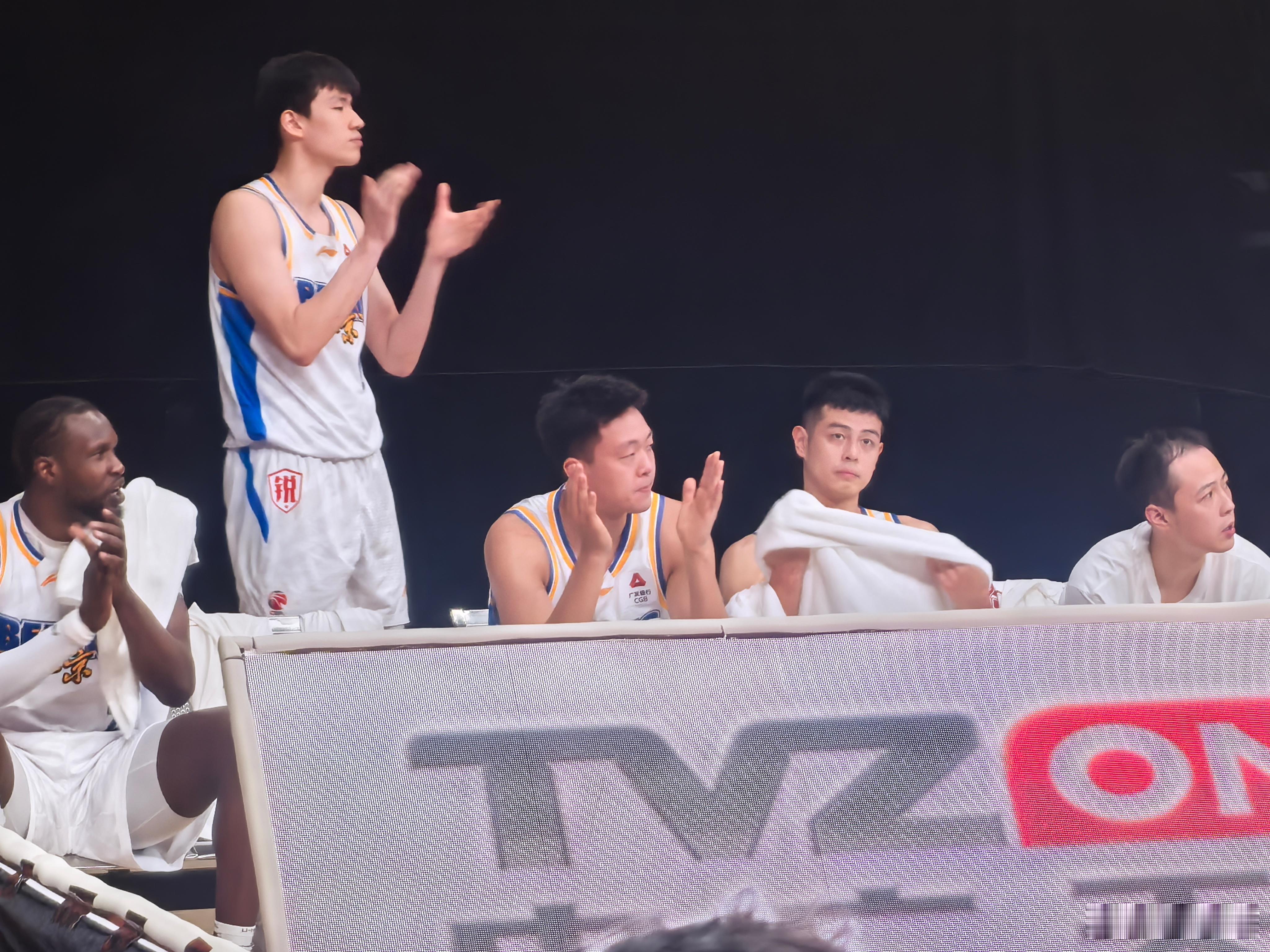 北京首钢 让张知垚再打会呗 cba俱乐部杯