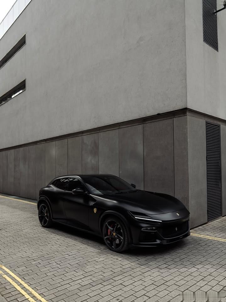 我爱车们Ferrari法拉利❤️🖤 Ferrari❤️🖤Purosangue