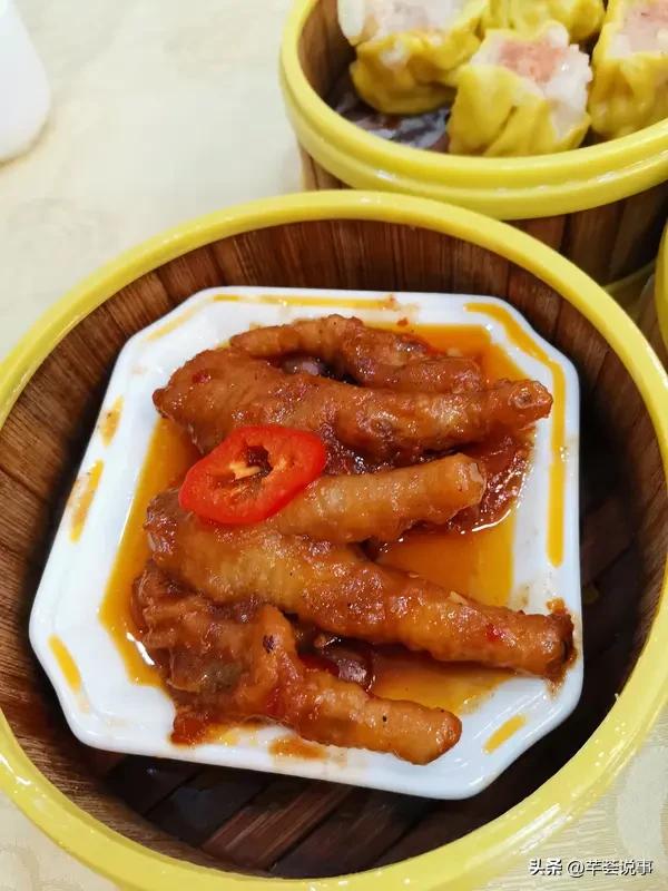 广东人喝早茶真的能吃3个小时吗? 广东人喝早茶真能吃上3个小时。我有次和广东朋友