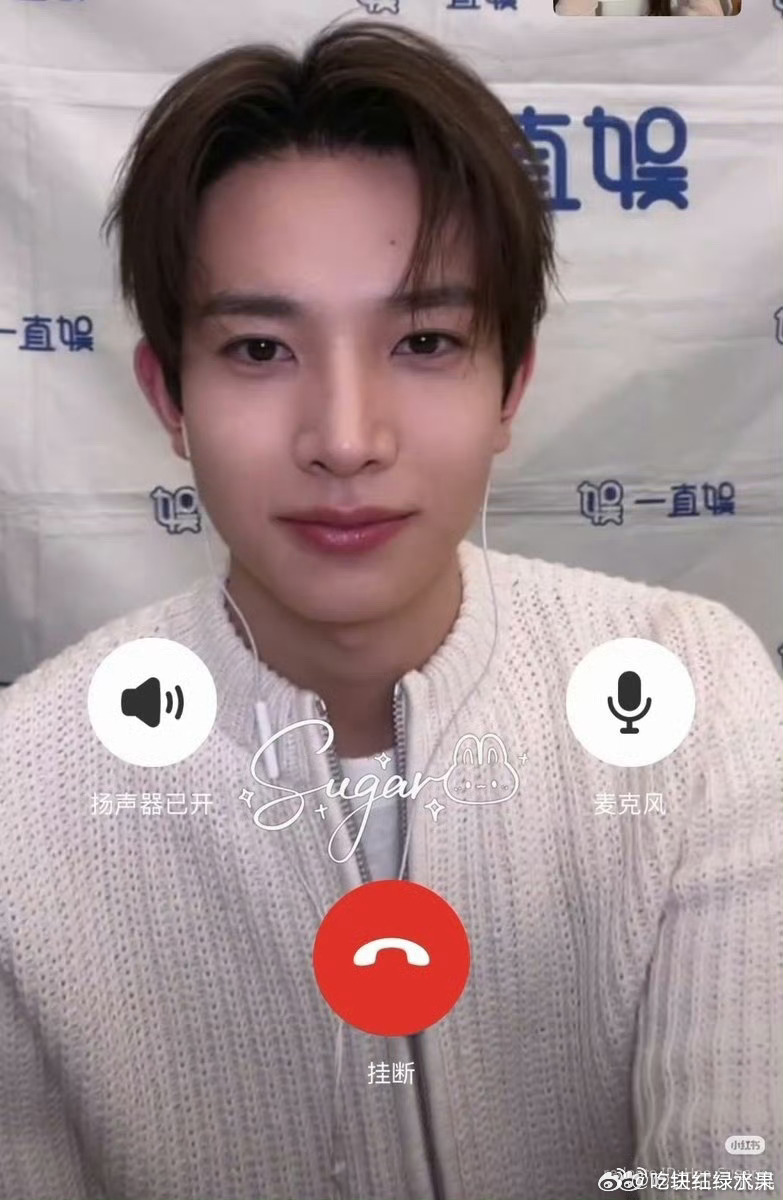 来看李羲承首次签售状态 有没有惊艳到你李羲承状态 李羲承签售