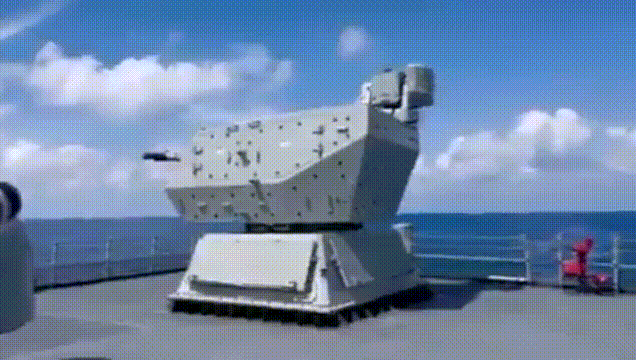 印度海军“东方舰队”在南海开炮！当地时间2025年8月4日，菲律宾军方公开了，菲