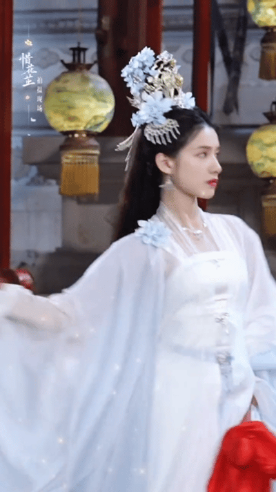 #张婧仪击鼓转身##张婧仪惜花芷击鼓转身# ​张婧仪惜花芷击鼓转身好美~ ​​​