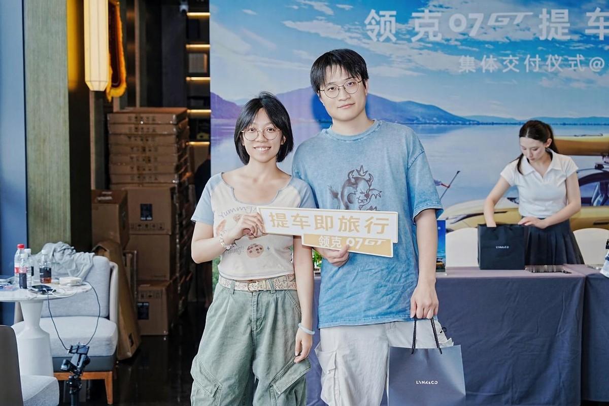 实景交付破圈，领克07GT打造年轻化拥车潮流
年轻消费者已成为汽车核心消费群体，