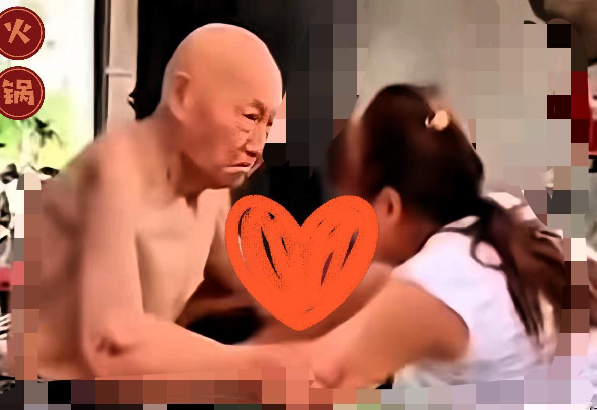 80岁痴呆老人熬垮俩女儿！
现实版“久病床前”，谁来帮她喘口气？

看完这位大女