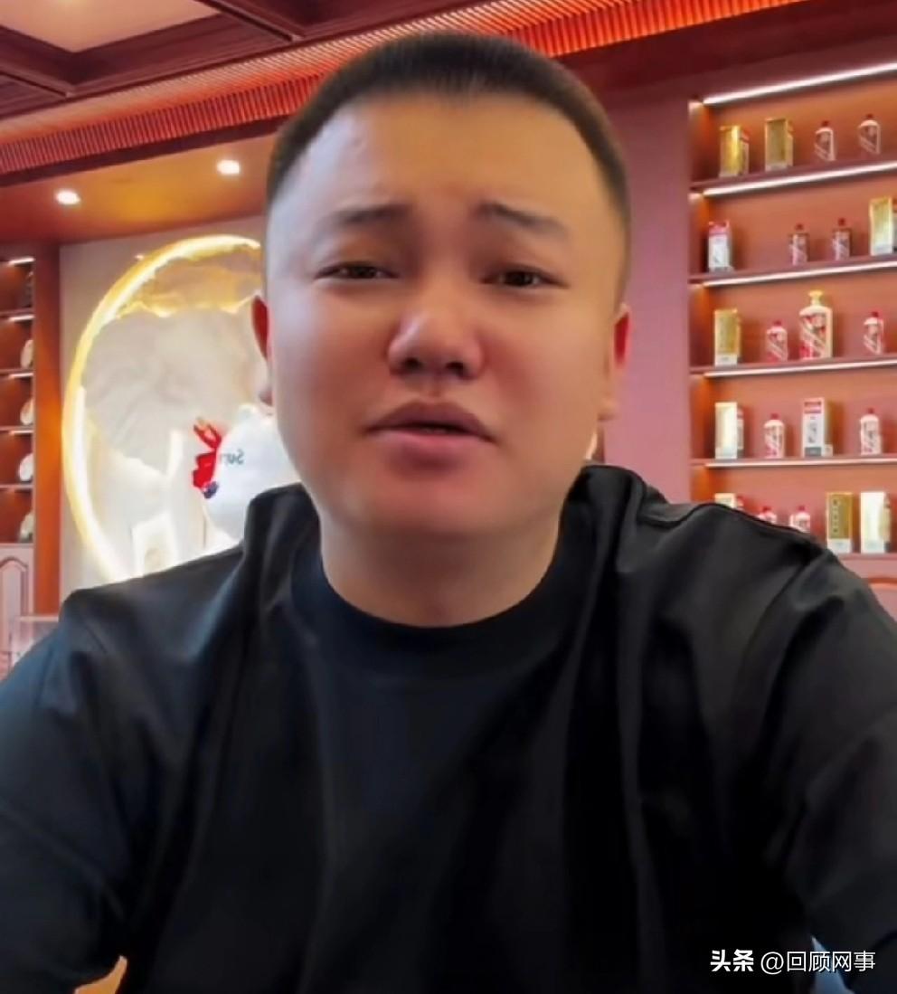 达摩说方丈小卤蛋才是最后的受益者，他挺好玩，起码做人不得儿！

        