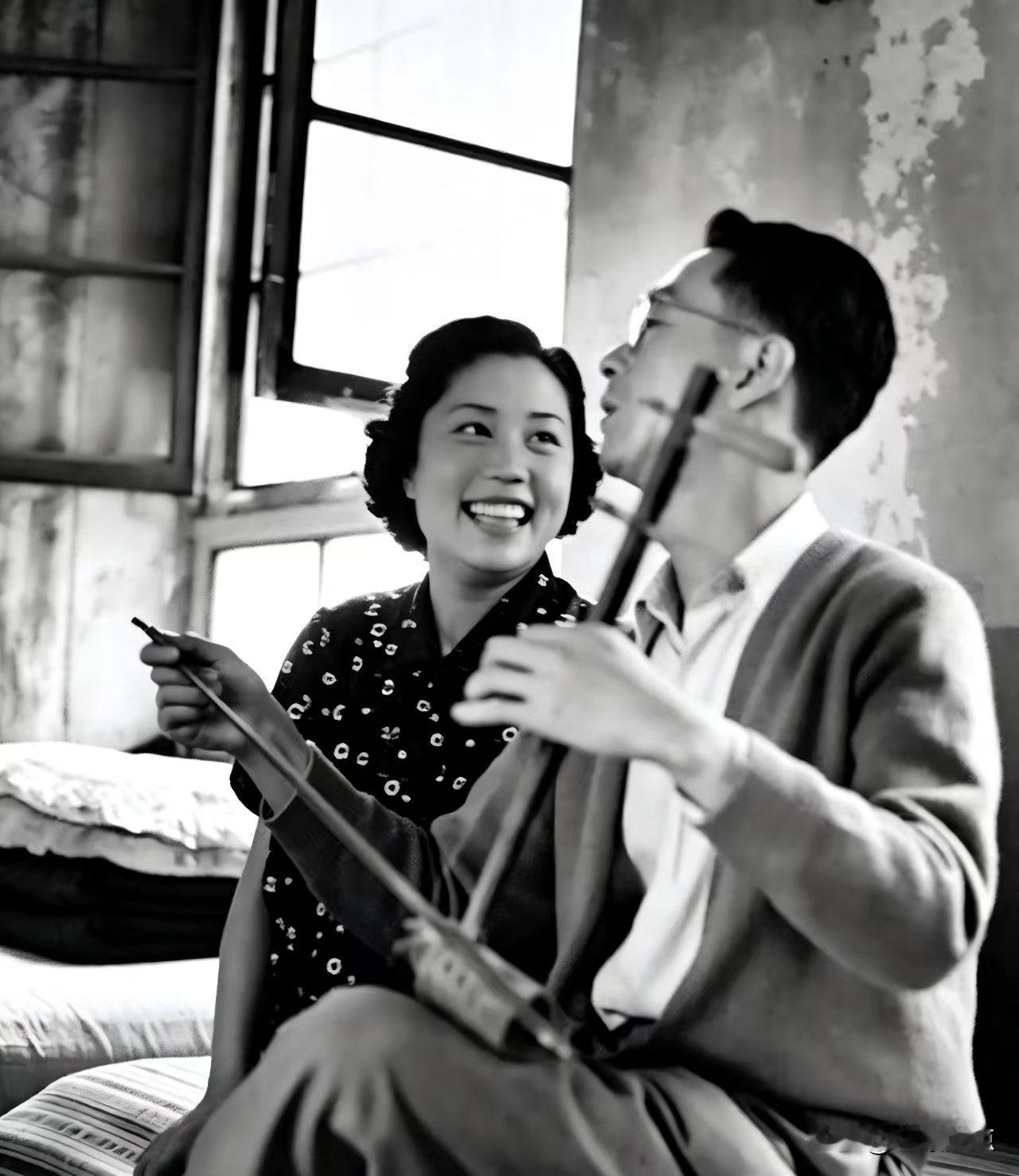 “李奶奶”曲不离口，功不离手

上世纪六、七十年代，一曲激昂的“学你爹心红胆壮志