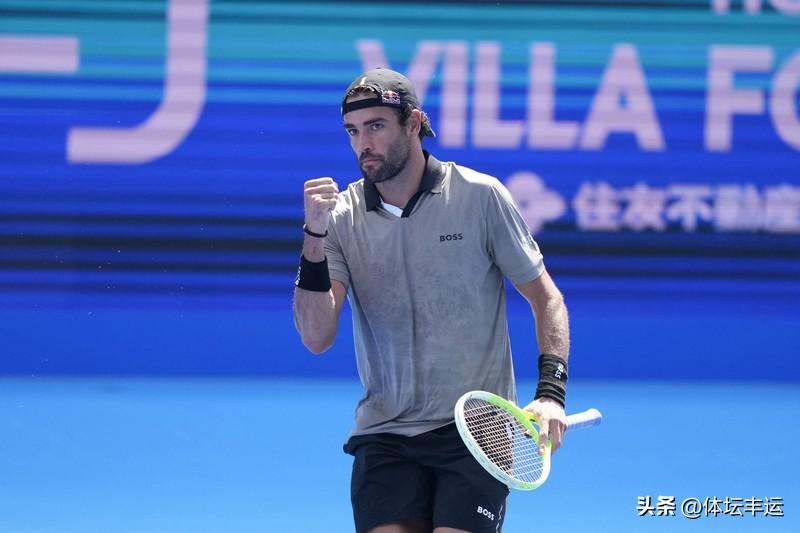 快讯，[捂脸][捂脸]希腊西西帕斯·意大利贝雷蒂尼出局[赞][赞]菲斯横扫·瓦舍