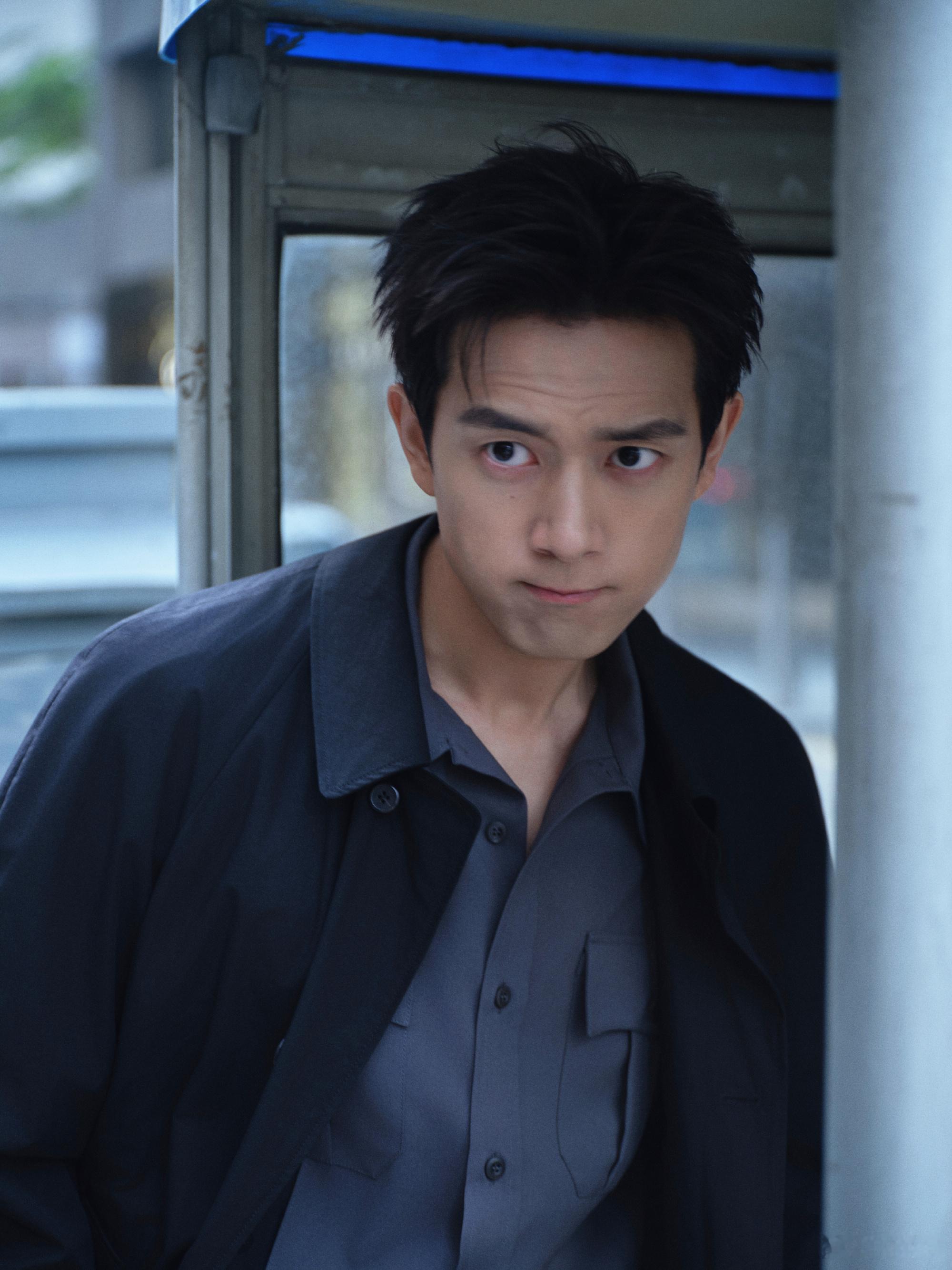 李现真的做到了又红又自由 不被流量绑架，不被人设束缚，李现活成了内娱独一份的松弛