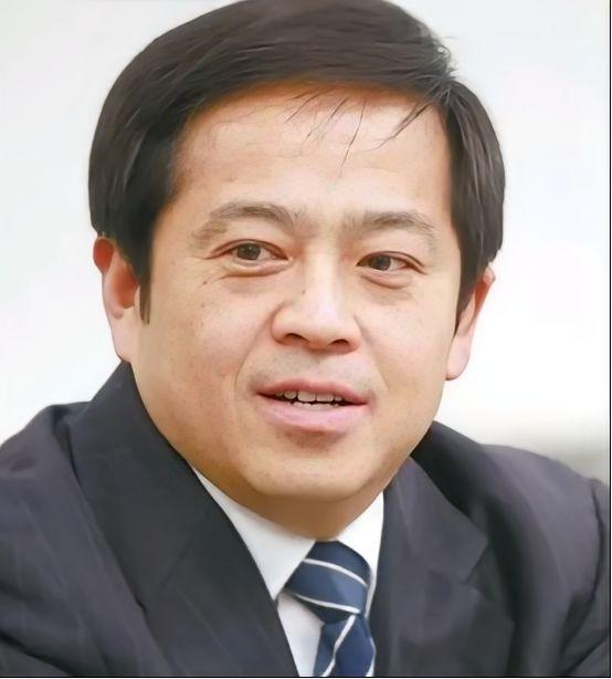 2005年，中国最大的机械制造商徐工集团，即将以3.75亿美元的价格，把85％的