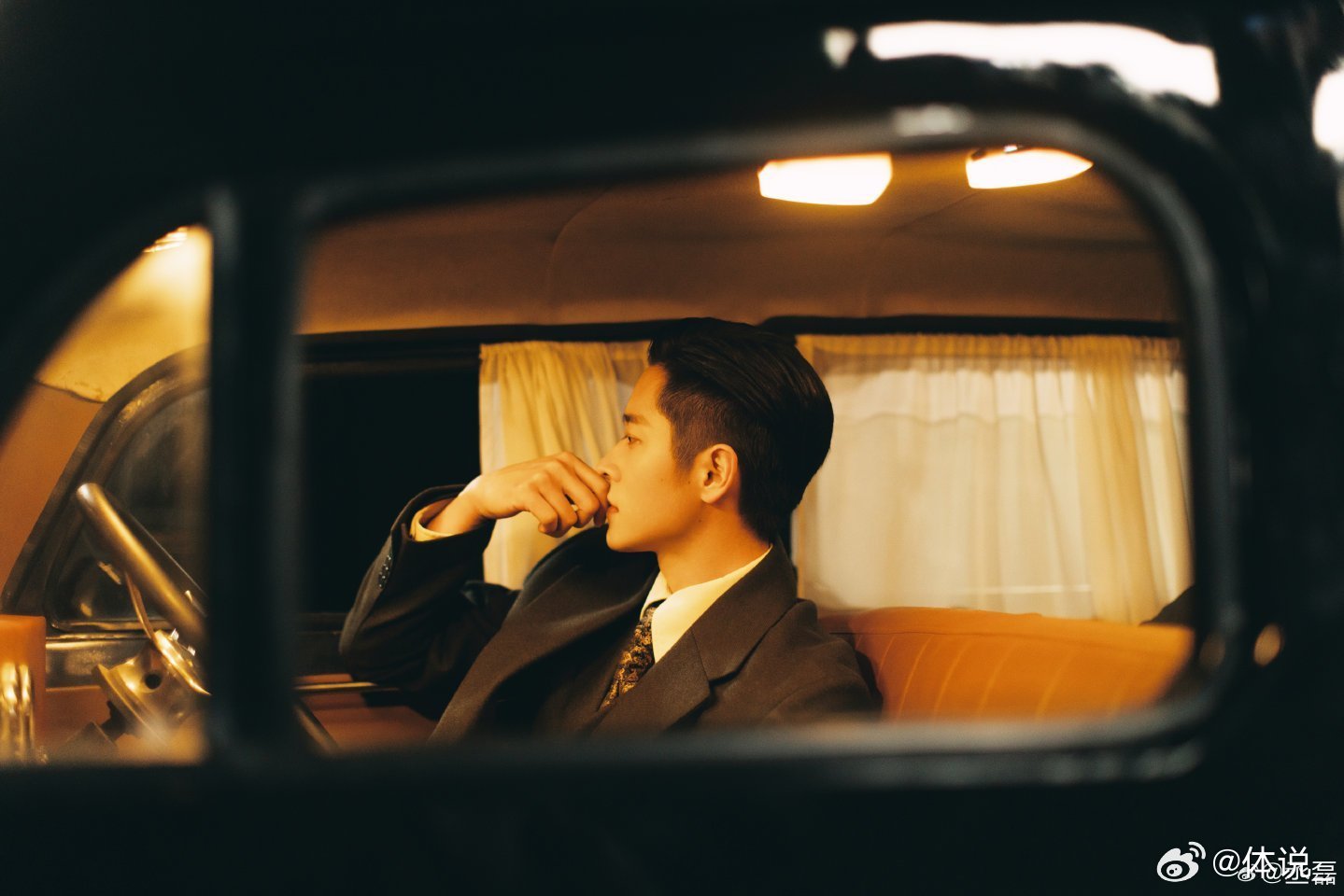 丞磊杀青视频夯爆了镜头感绝了，气质与演技并存，丞磊这段杀青视频真的越看越上头。 