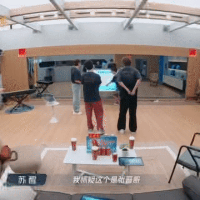 张晋天选人间惊鸿客 在最新一期披荆斩棘里选了《人间惊鸿客》，这不是来到了张晋的舒