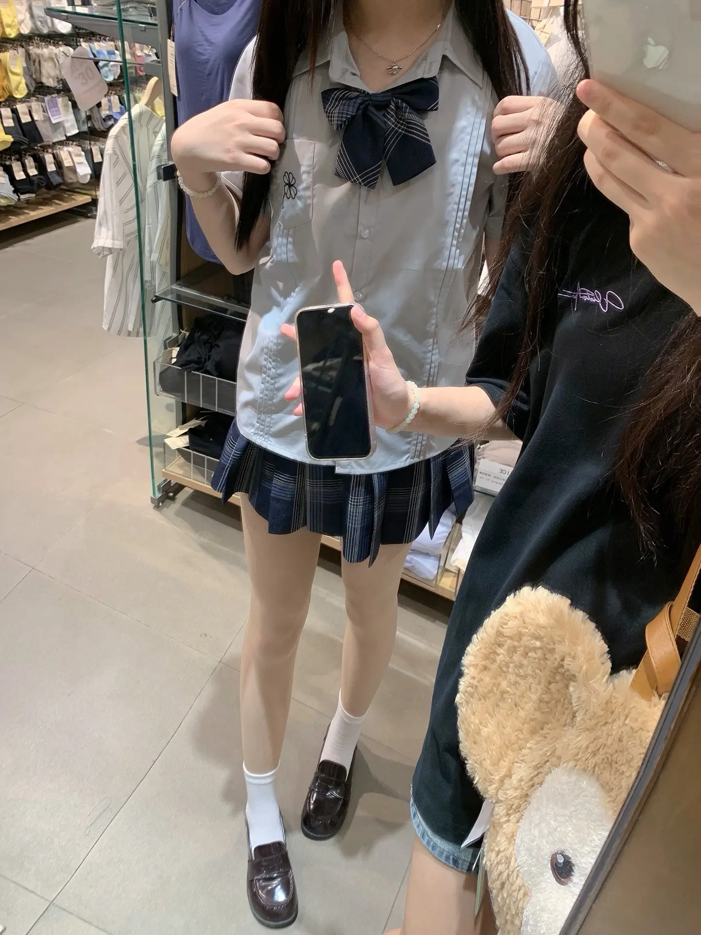 又把朋友圈打开了 天杀的你又加了哪个新宝宝