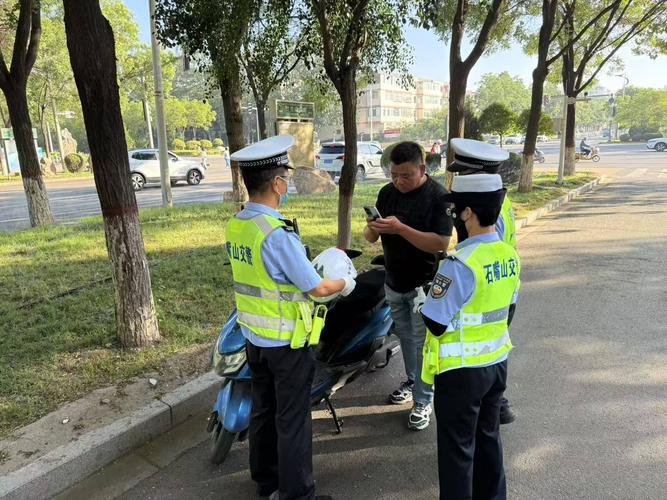 才知道交警慢慢不再查电动车的原因，这2点揭开“真相”，你怎么看
在新国标电动车管