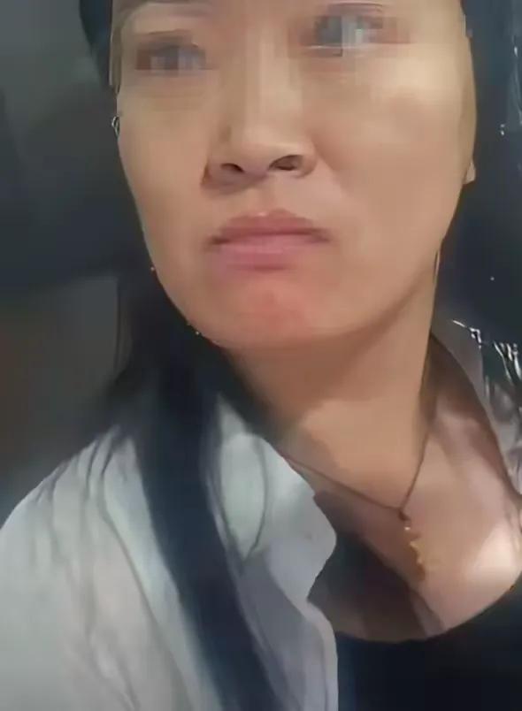 电梯里一场口角，一句“没本事才送外卖”的嘲讽，直接砸掉了自己的饭碗。石家庄一名高