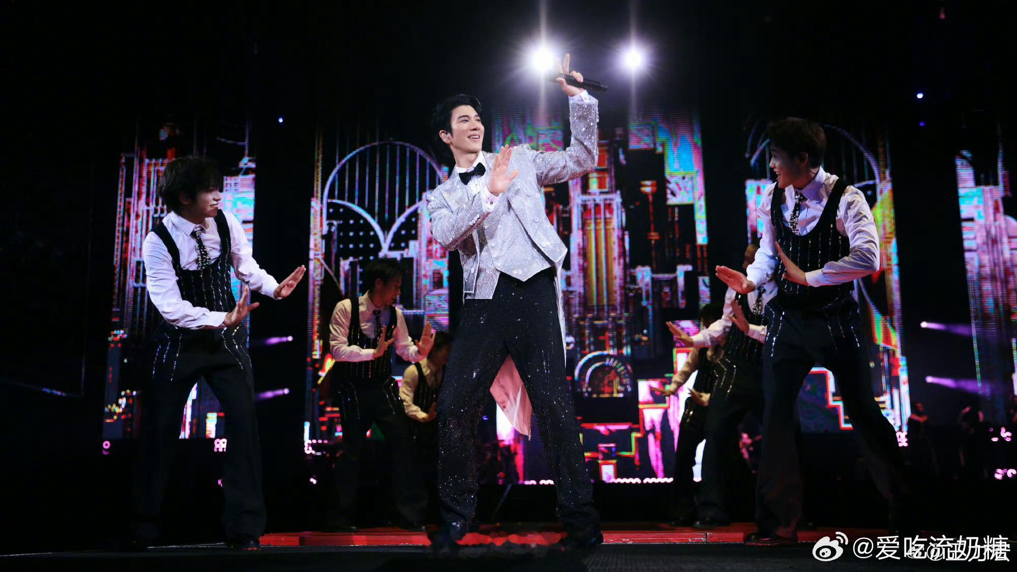 王力宏十二生肖有过年那味儿了 前奏一响年味就来了！这歌简直是春节专属BGM，二哥