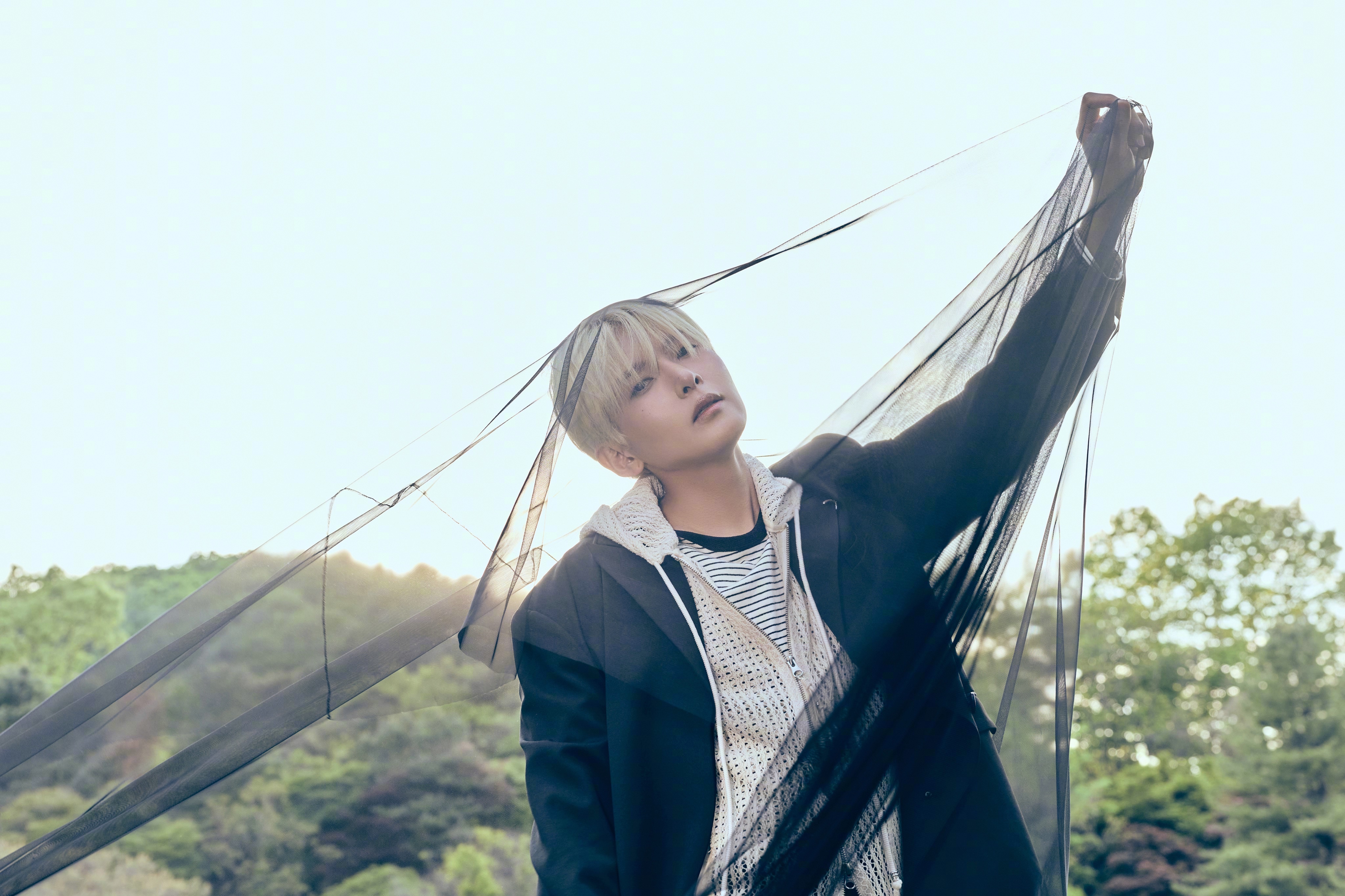 【Twi】厉旭 'Runaway' MV Teaser Images 02公开，