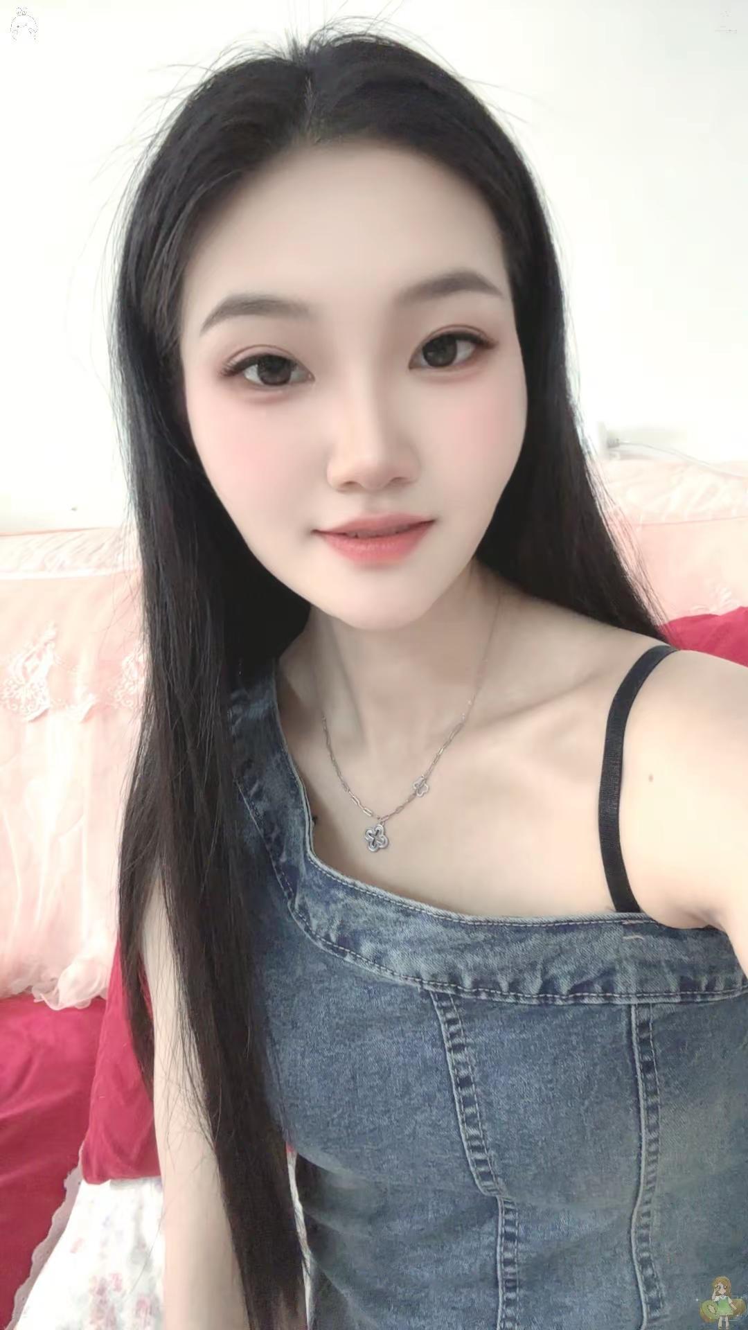 锁骨锁骨 微微一笑就倾心
